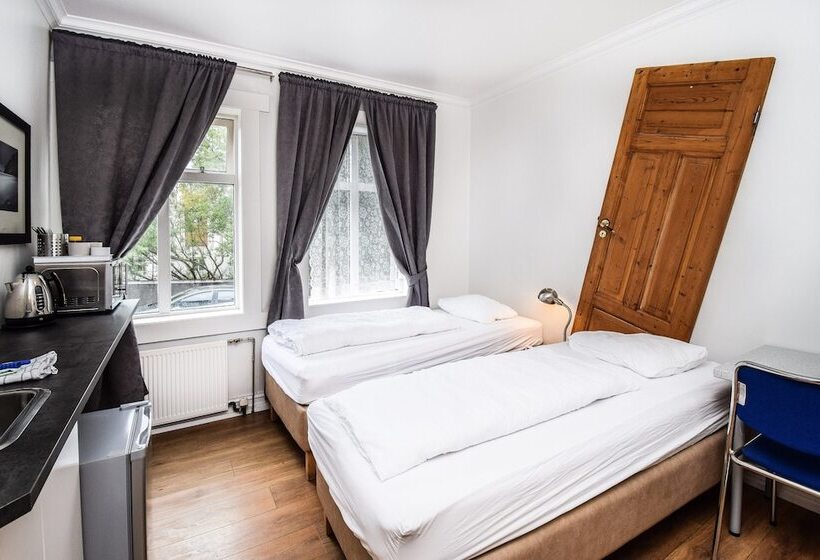 اتاق استاندارد با سرویس بهداشتی مشترک, Guesthouse Andrea