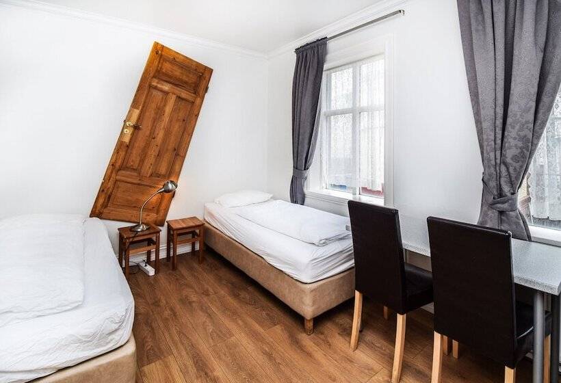 اتاق استاندارد با سرویس بهداشتی مشترک, Guesthouse Andrea