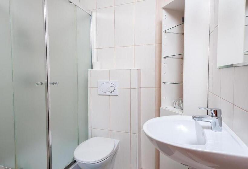 חדר משפחתי, Haus Alpenblick Mölltal