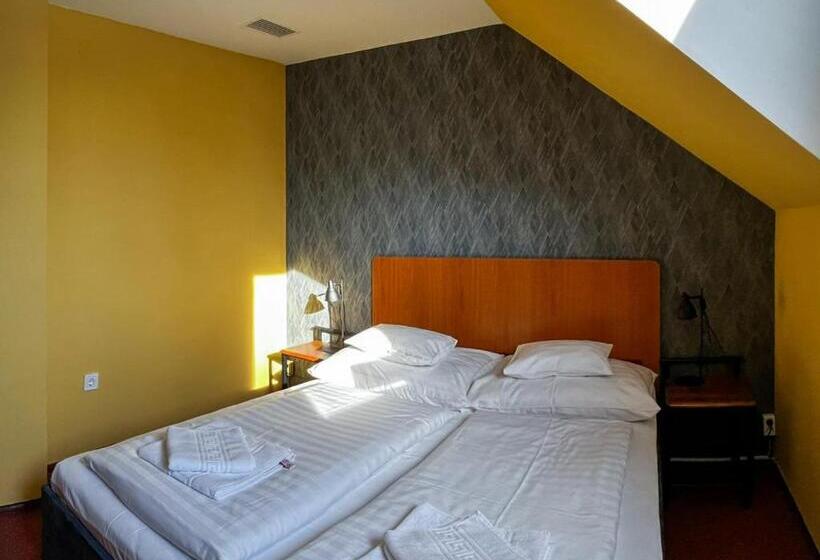 سوییت, Kisviza Vendégház