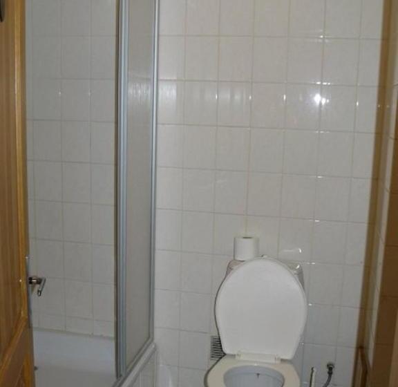 آپارتمان 1 خوابه, Simon Dach Haus