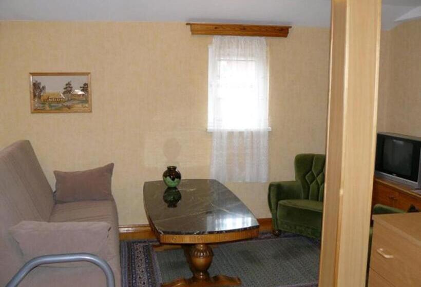 آپارتمان 1 خوابه, Simon Dach Haus