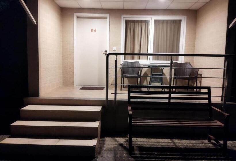 行政房间, Savana Lake Resort