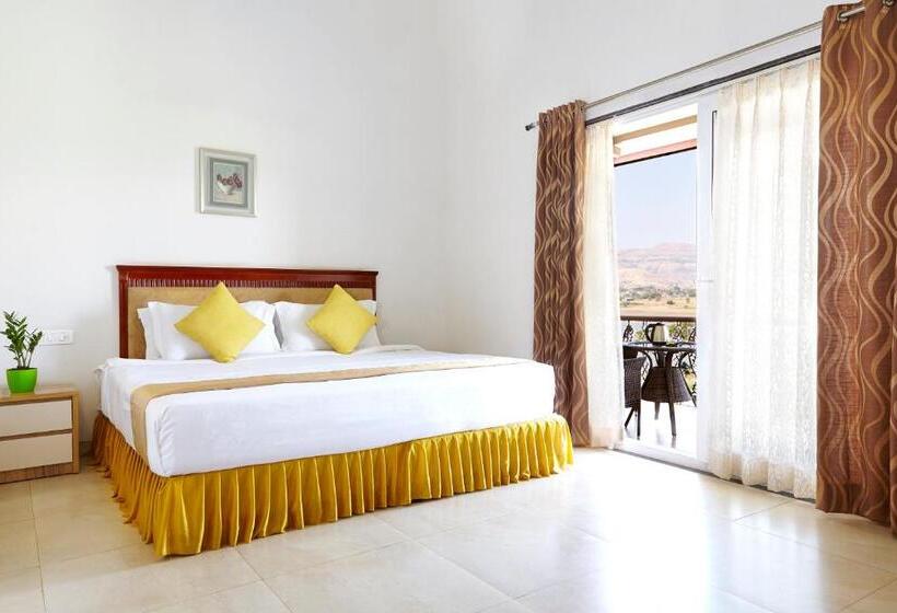 جناح مزوَّد بشرفة, Savana Lake Resort