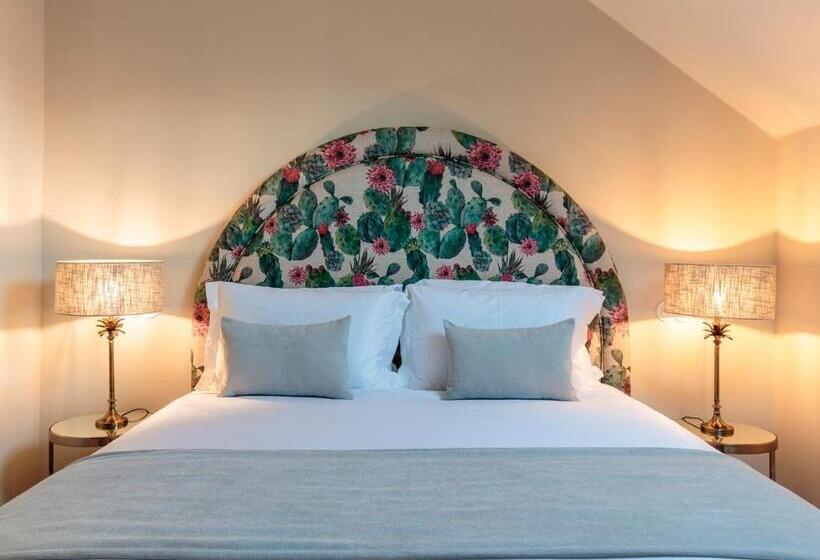 阁楼房, Dear Lisbon   Valmor Palace