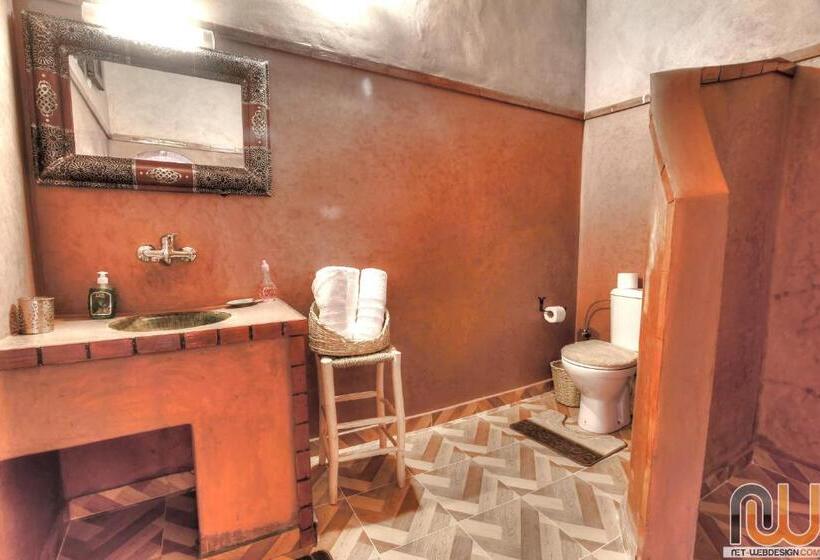 חדר סטנדרט לארבעה, Riad Tamdakhte