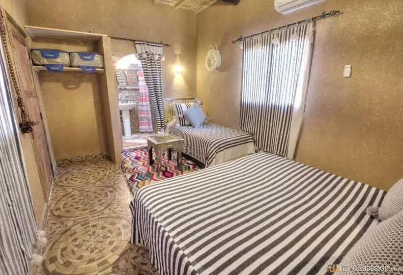 インサイドトリプルスタンダードルーム, Riad Tamdakhte