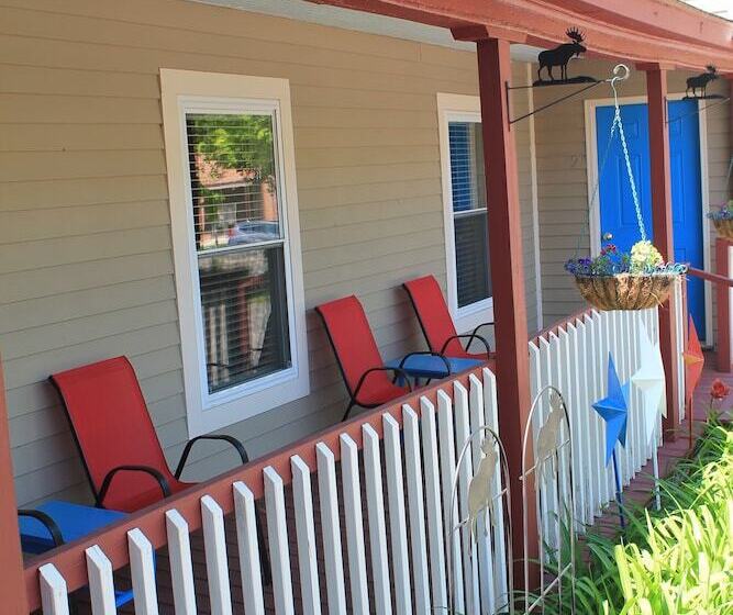 شقة ديلوكس غرفة واحدة, Strictly Moose Luxury Vacation Suites