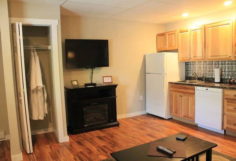 شقة ديلوكس غرفة واحدة, Strictly Moose Luxury Vacation Suites