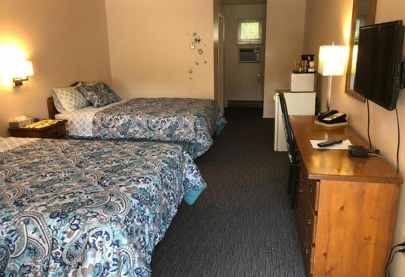带特大床的标准间, Chase Country Inn