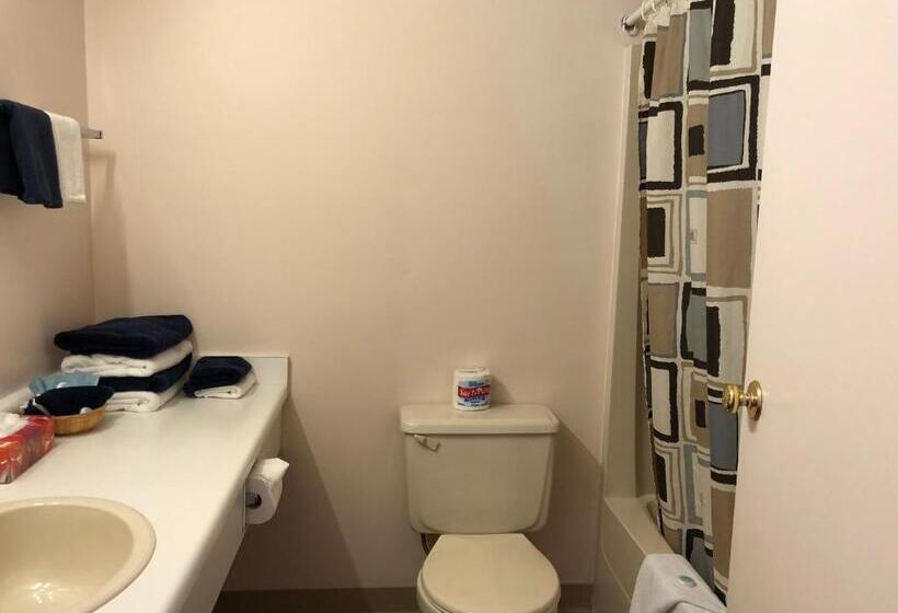 2ダブルベッドのスタンダードルーム, Chase Country Inn