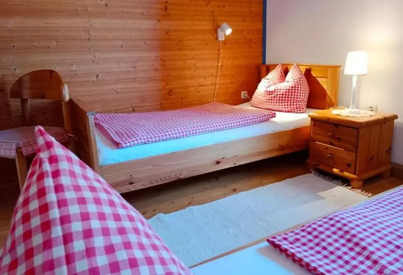 1 Bedroom Apartment Mountain View, Bergbauernhof Stauder Hirschbergalpakas