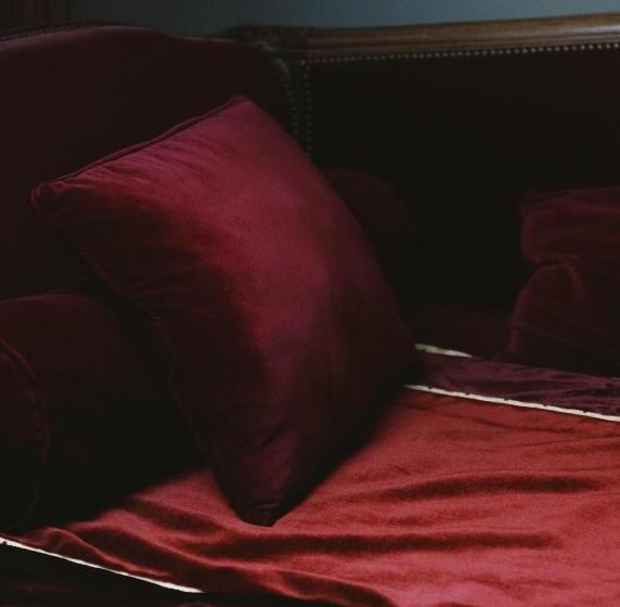 סוויטה, La Maison De Lucie