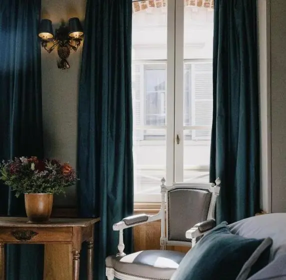 Chambre Supérieure, La Maison De Lucie