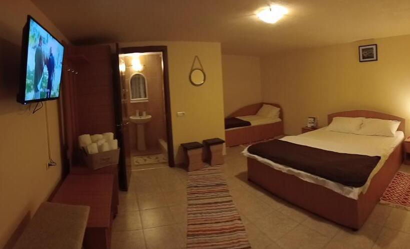 חדר סטנדרט לשלושה, Casa Raisa & Maria