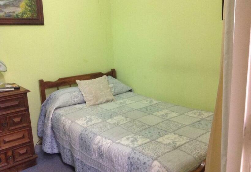 חדר סטנדרט יחיד, Hostal Renoir