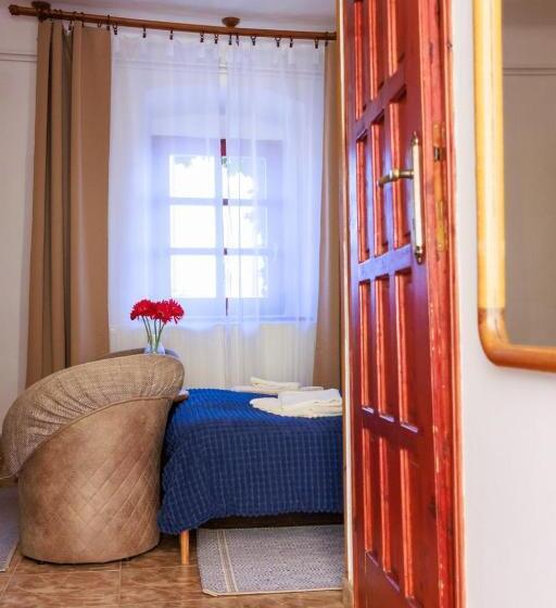 חדר סופריור לשלושה, Retel Vitez Vendégház