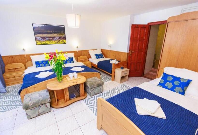 غرفة قياسية رباعية, Retel Vitez Vendégház