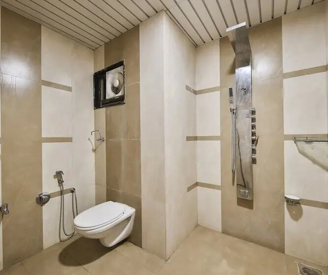 سوئیت پرزیدنت, Radhe Upavan Resort