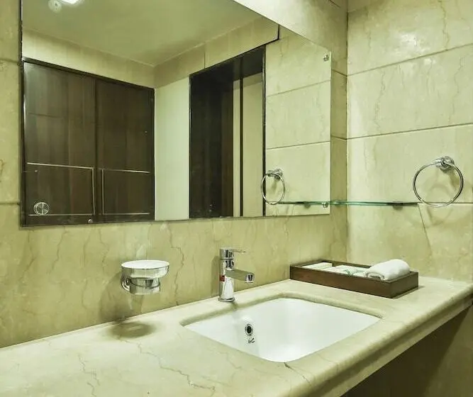سوئیت پرزیدنت, Radhe Upavan Resort