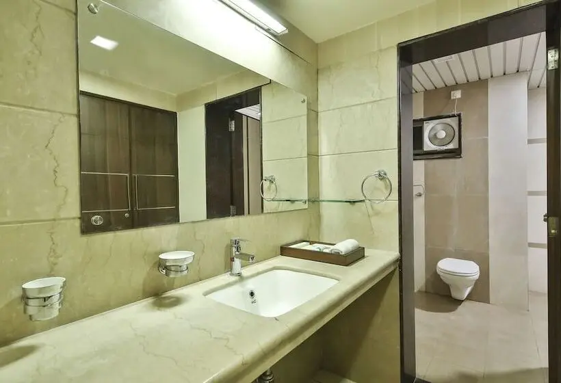 سوئیت پرزیدنت, Radhe Upavan Resort