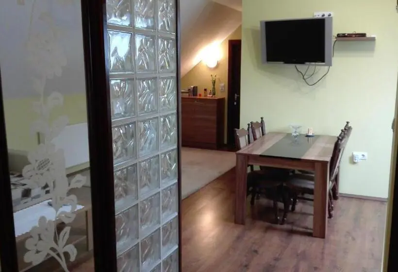 スイート（家族用）, Csipkeház Apartman