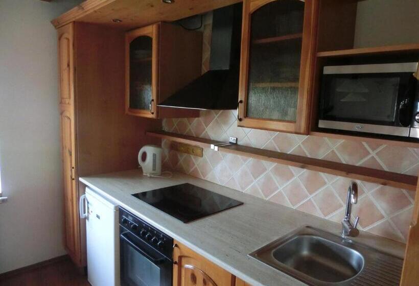 2 Bedrooms Apartment Mountain View, Dvůr Stráň