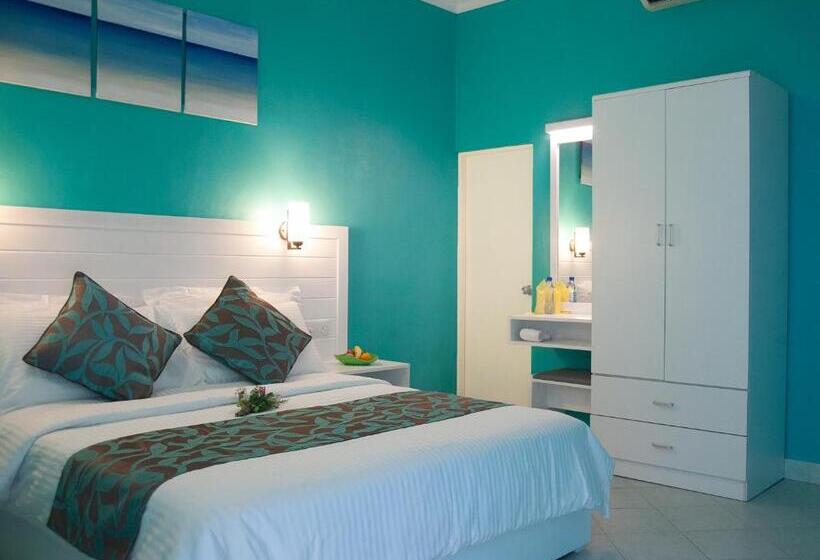 اتاق لوکس, Island Host