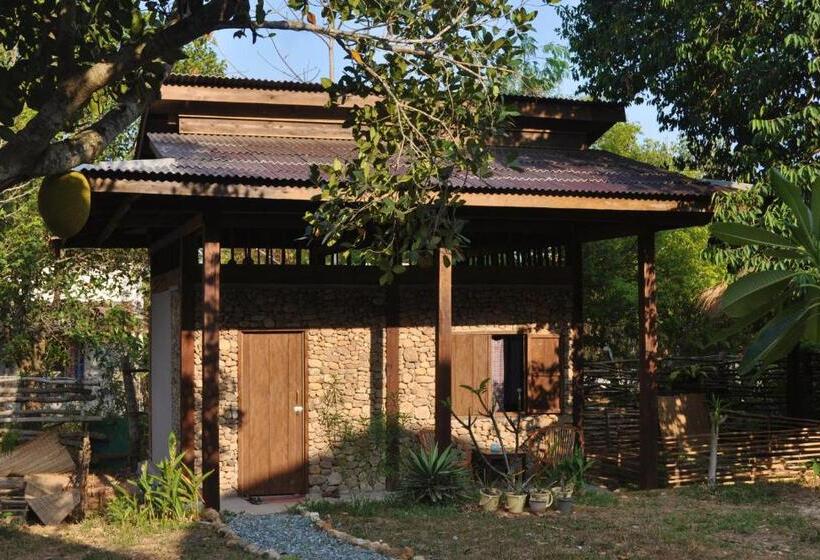 بنجلو قياسى, Khmer Hands