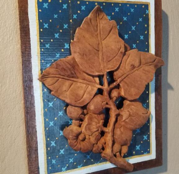 غرفة سوبيريور, Khmer Hands