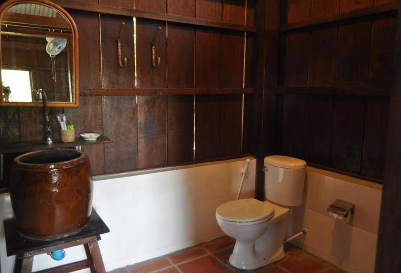 غرفة قياسية سرير كينج, Khmer Hands