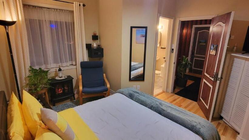 اتاق استاندارد با چشمانداز باغ, Kokomo Inn Bed And Breakfast Ottawa Gatineau S Only Tropical Riverfront B&b On The National Capital