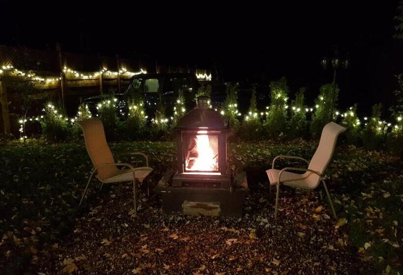 سوئیت پرزیدنت, Kokomo Inn Bed And Breakfast Ottawa Gatineau S Only Tropical Riverfront B&b On The National Capital