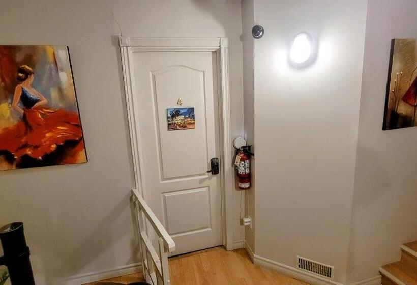 استودیوی لوکس, Kokomo Inn Bed And Breakfast Ottawa Gatineau S Only Tropical Riverfront B&b On The National Capital