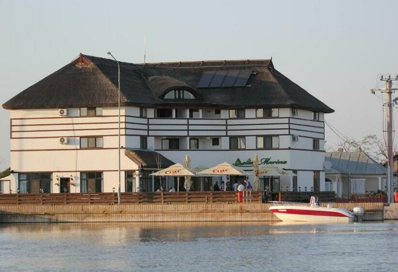 اتاق استاندارد با تخت بزرگ, Delta Marina