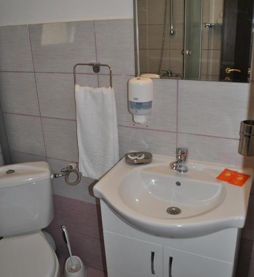 带大床的标准间, Delta Marina