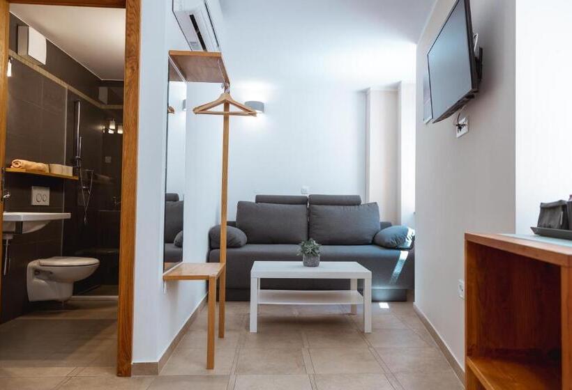 اتاق استاندارد سه نفره, Guest House Pachamama