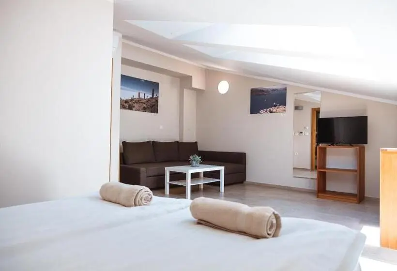اتاق استاندارد سه نفره, Guest House Pachamama