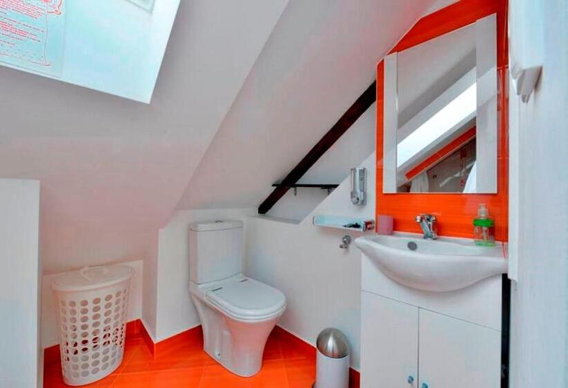 غرفة قياسية, Kronhaus