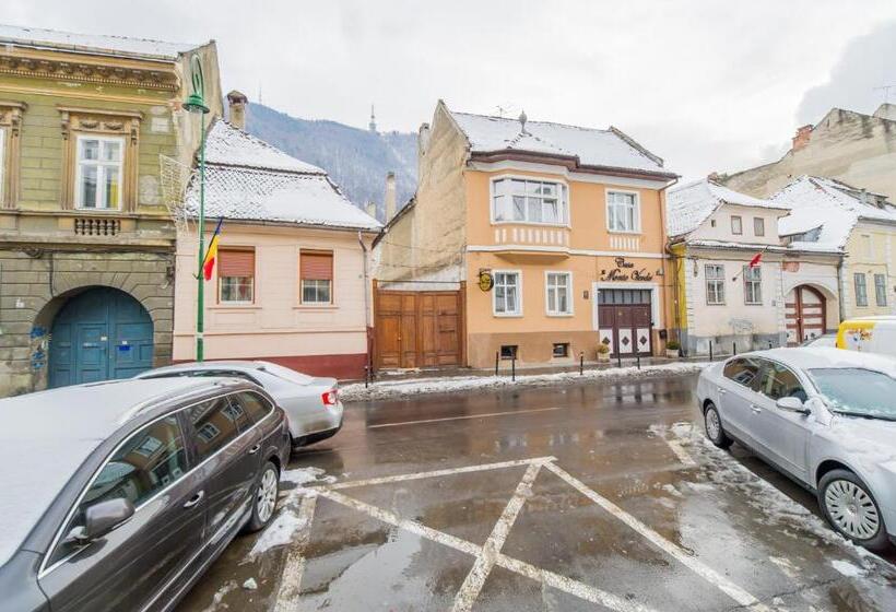 شقة غرفة واحدة, Kronhaus