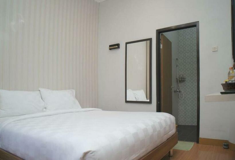 غرفة قياسية حمام مشترك, Omah Sastro 2