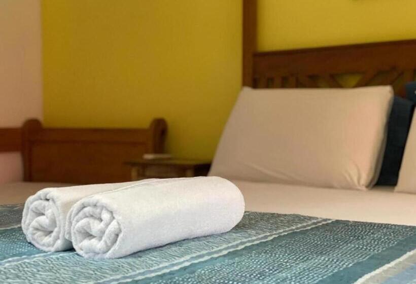 デラックススタジオ, Thai Pousada