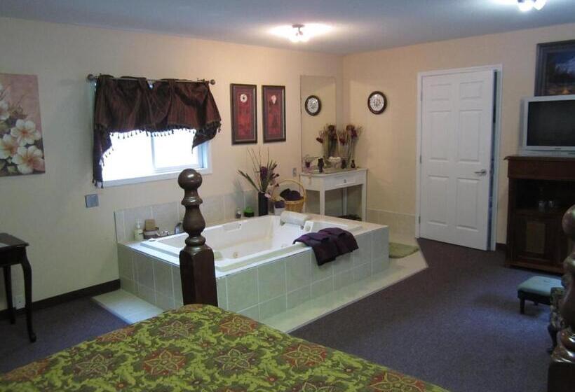 ハイドロマッサージバス付きスイート, Old Towne Inne Chuckwagon Bar & Grill