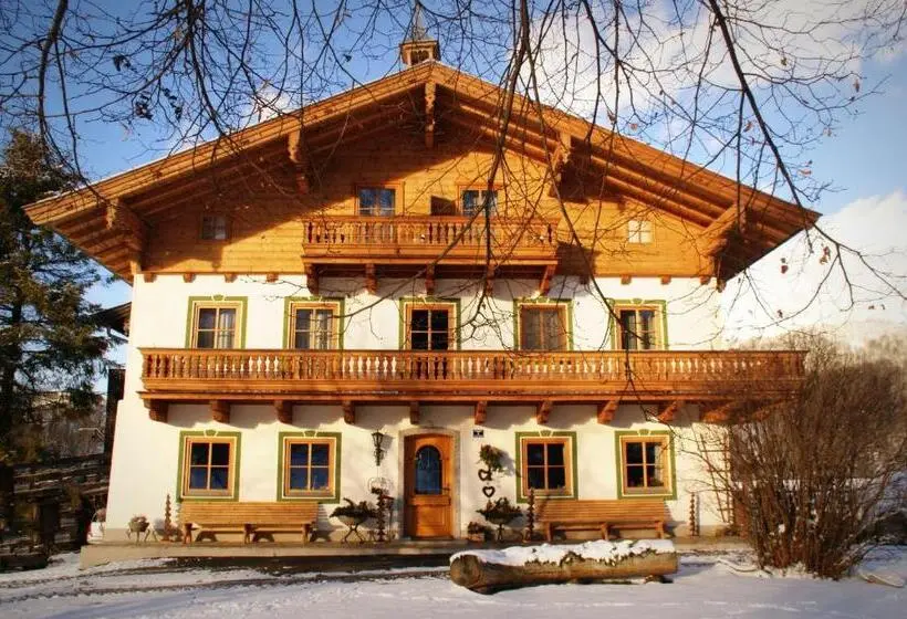 ファミリールーム, Untermühlbauer Fam. Schreder