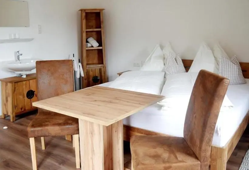 Standard room with outdoor bath, Untermühlbauer Fam. Schreder