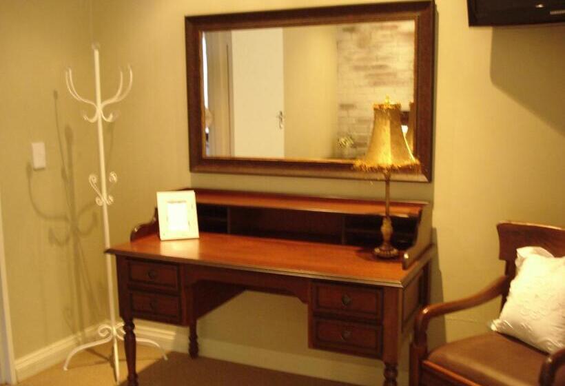 デラックスルーム, Anne's Place