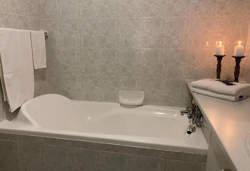 Люкс Дюплекс, Anne's Place