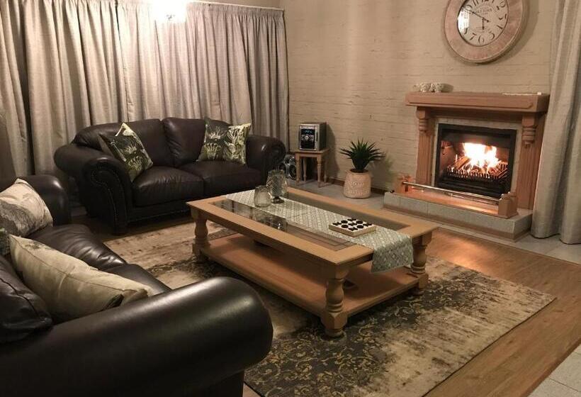 メゾネットスイート, Anne's Place