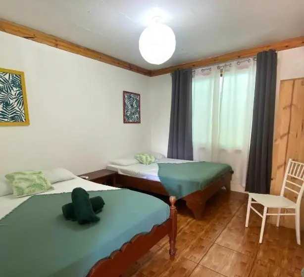 浴室共有スタンダード４人用ルーム, Cabinas Cahuita