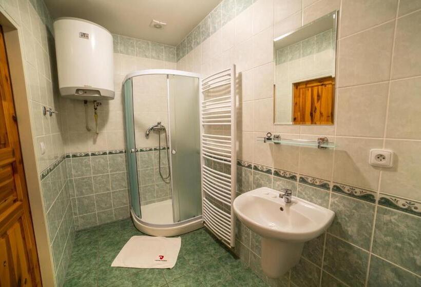 1ベッドルームアパートメント, Farma Ptýrov